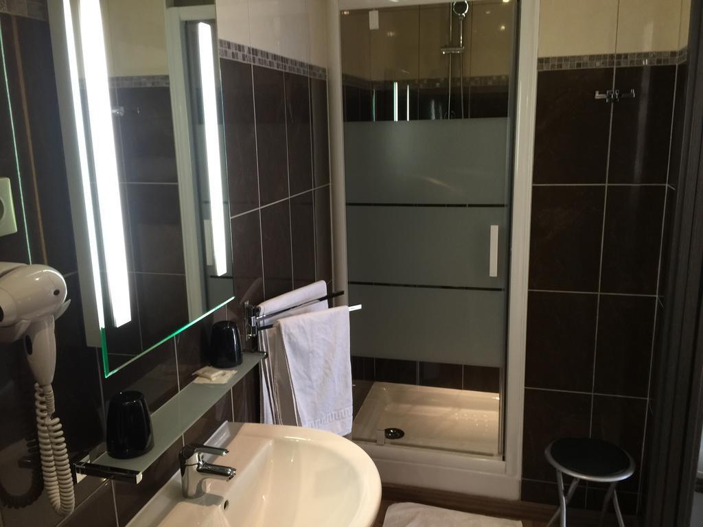 Hotel Memorial Сен-Кантен Экстерьер фото
