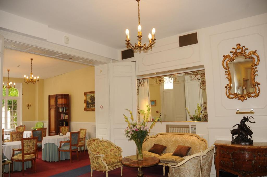 Hotel Memorial Сен-Кантен Экстерьер фото