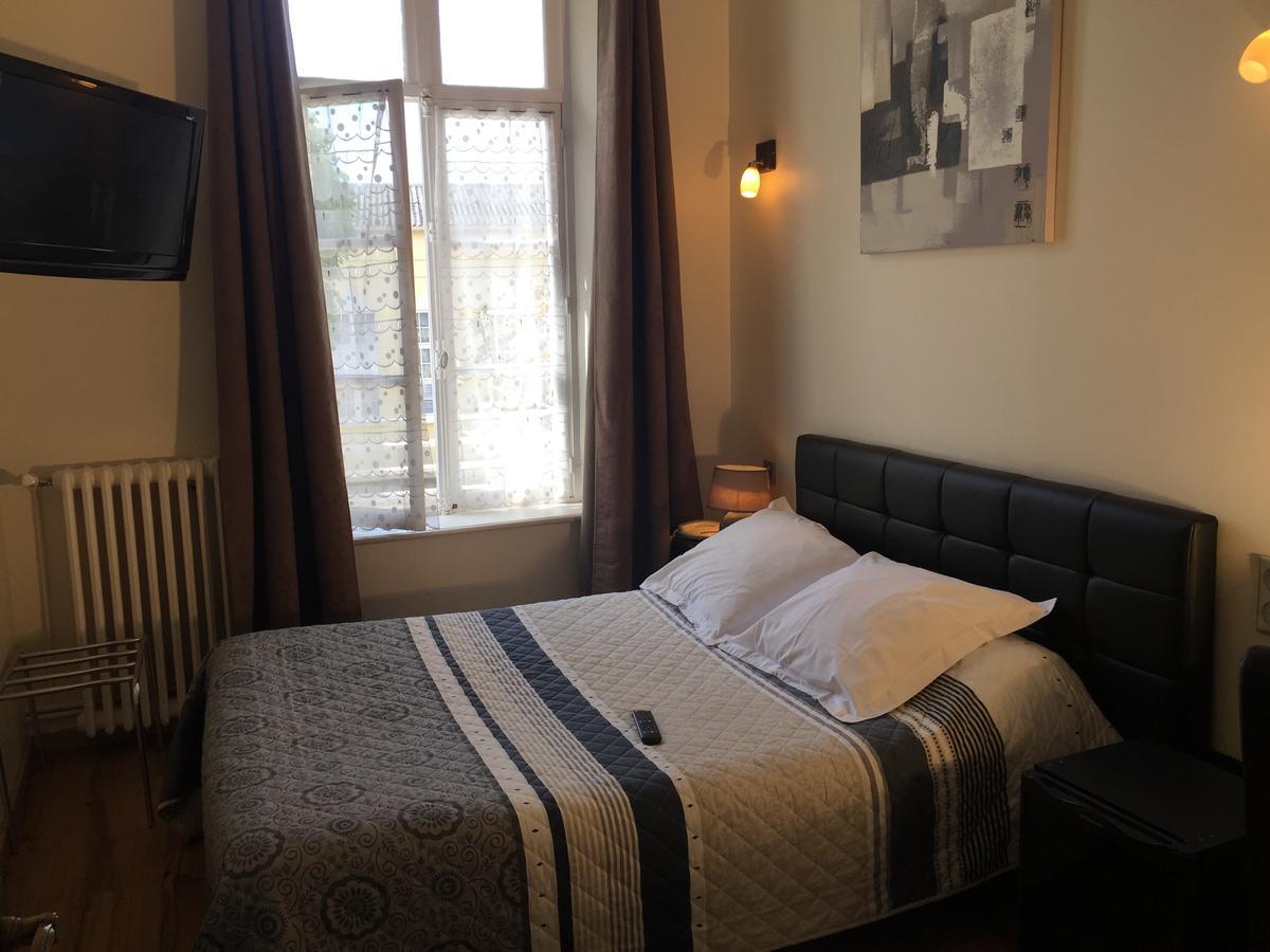 Hotel Memorial Сен-Кантен Экстерьер фото