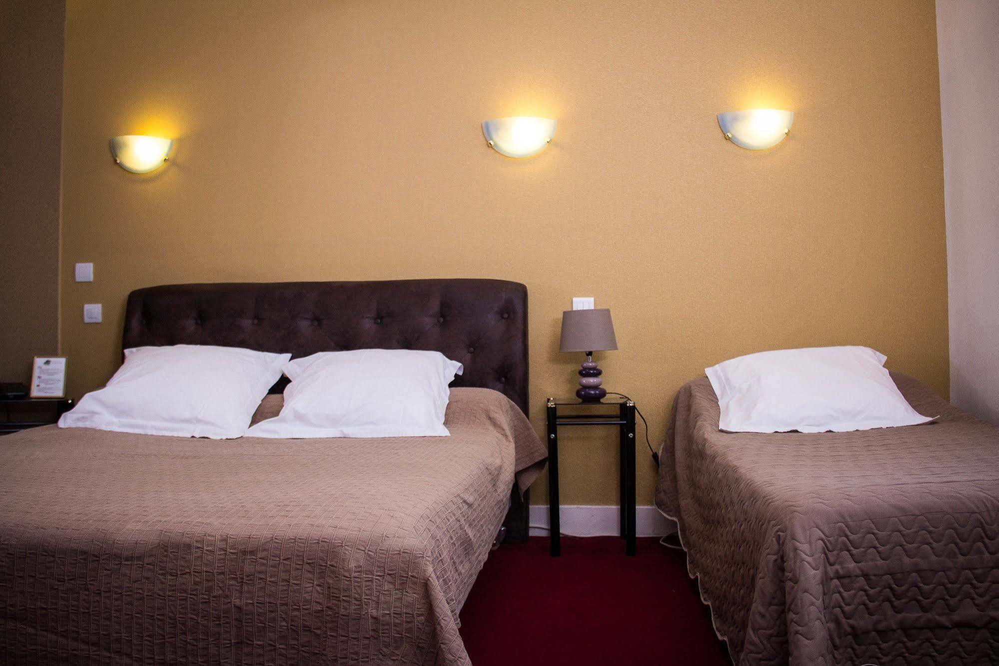 Hotel Memorial Сен-Кантен Экстерьер фото